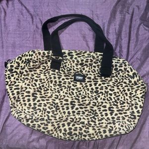 ❌SOLD❌ VS PINK Duffle Bag